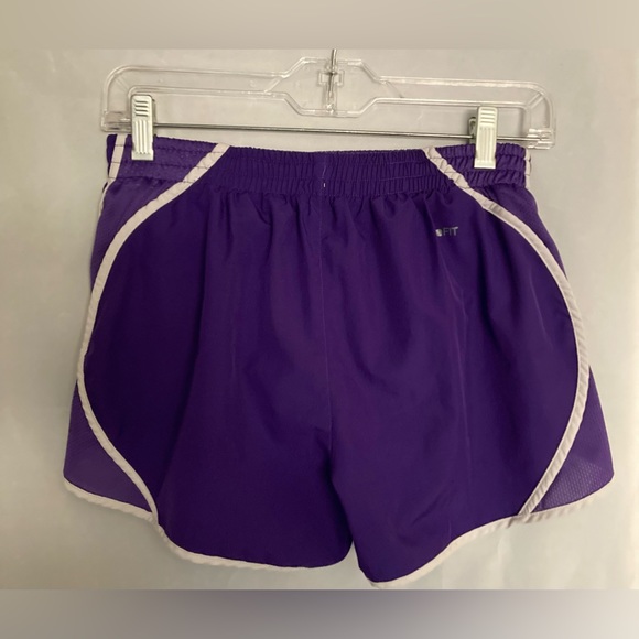 Nike Dri-Fit TCU shorts woman's track size (S )PURPLE Dri-Fit TCU track - Picture 4 of 6